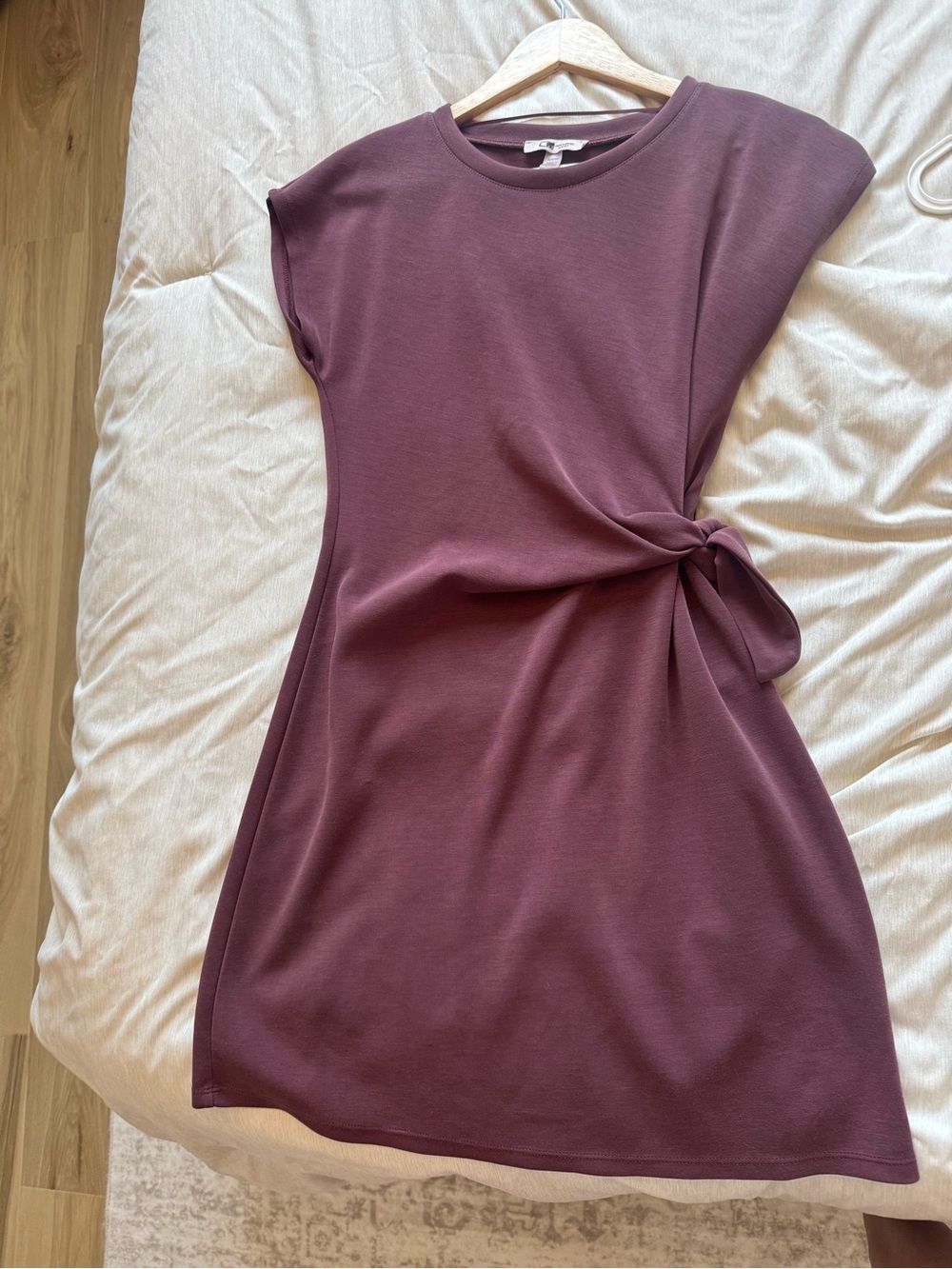 Cable & Gauge burgundy easy fit dress. Size medium .M